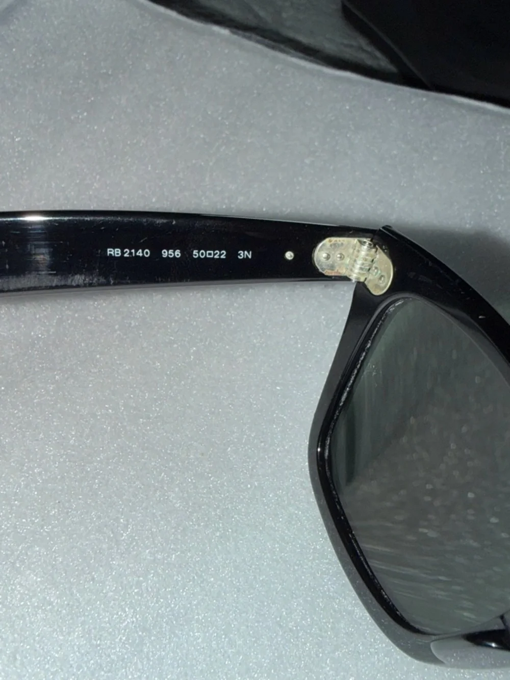 Ray Ban classic vintage wayfarer sunglasses